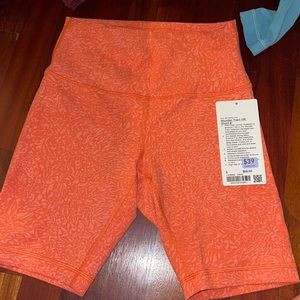 Lululemon Wunder Train HR Short 8”